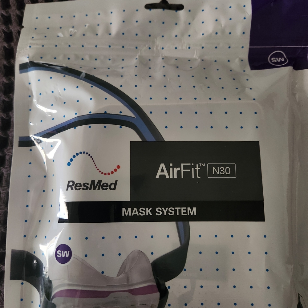 Brand new! ResMed AirFit N30 Mask System in Small Wide